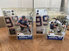 Wayne Gretzky McFarlane Legends Ser 2 Figure Oilers White Chase Variant & Blue