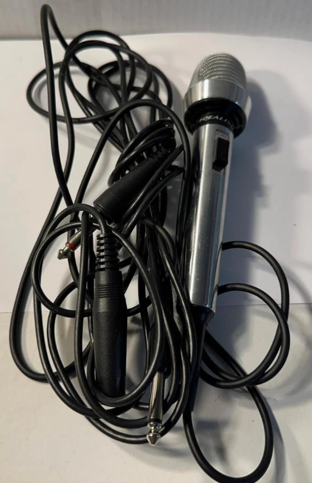 Realistic Cardioid 33-992C Audio Mic Corded Dynamic Microphone - Image 1 of 2
