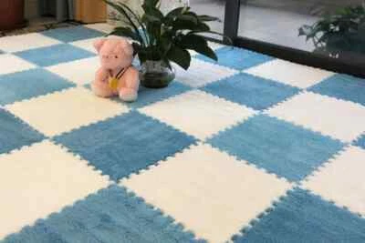 Alfombra de piso suave para niños alfombra de habitación resistente 20 piezas para bebé gateando, dormitorio Foto 1 de 4
