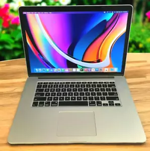 Apple MacBook Pro 15 Laptop | Quad Core i7 + 8GB RAM + 256GB SSD | OS Catalina - Bild 1 von 9