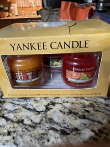 Yankee Candle 3 Jar Candle Gift Set 3.7 oz. Jars New in Box FALL 2007 - Picture 1 of 8