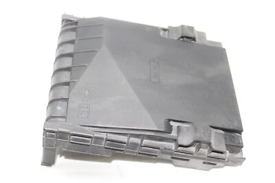 FUNDA CAJA FUSIBLES VOLKSWAGEN GTI 2011-2016 U0977 Foto 1 de 4