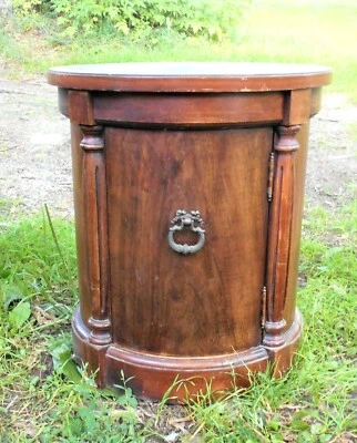 PAIR OF MID CENTURY REGENCY SINGLE DOOR DRUM TABLES - Image 1 of 4