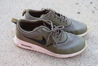 Damen 7 Nike Air Max Thea Olivgrün Schwarz Laufschuh 599409-202 - Bild 1 von 4