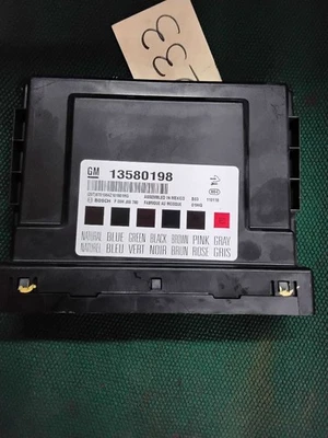 13 Cadillac SRX 2011 chasis carrocería control BCM ID 13580198 795886 Foto 1 de 3