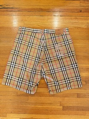 Pantalones cortos holgados Supreme Burberry Foto 1 de 4