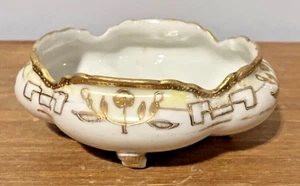 Vintage Nippon Hand Painted Four Footed Moriage Gold Trim Dish Rose Flowers - Picture 1 of 16