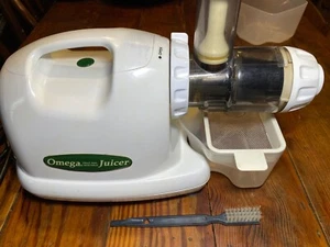 SISTEMA DE NUTRICIÓN EXPRIMIDOR DE FRUTAS Y VERDURAS OMEGA HD BAJA VELOCIDAD 80 RPM ~ 8004 - Imagen 1 de 12