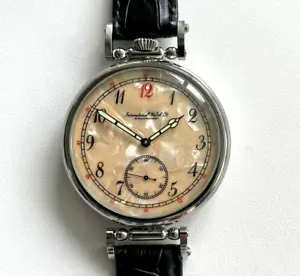 NEW!! Chic Watch MOLNIYA  49mm Russian Reliable Mechanics USSR Vintage #W2090 - Picture 1 of 5