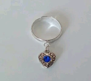 Silberfarbener verstellbarer Ring mit Hänger UK VERKÄUFER!  - Bild 1 von 2