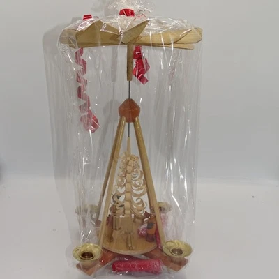 Weihnachtspyramide Erzgebirge • um 1960 • Holz Handarbeit • 4 Kerzenhalter (910) - Bild 1 von 4