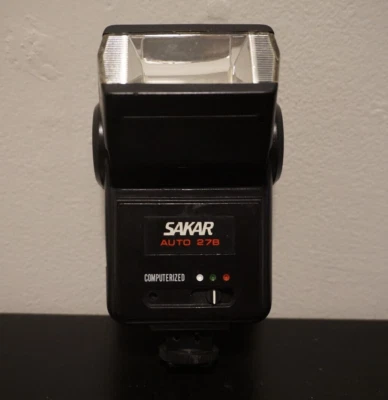 Sakar Auto 27B Computerized Electronic Flash - Image 1 of 4