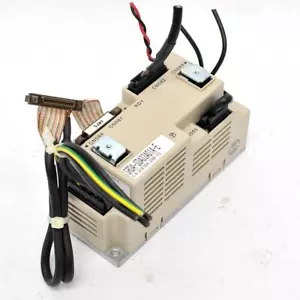 Yaskawa SRDA-SDA03A01A-E Amplificatore di potenza motore PWM dal controller Motoman DX100 - Foto 1 di 4