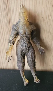 THE WOLFMAN TRANSFORMATION SKIN. 2004 VAN HELSING MONSTER SLAYER UNIVERSAL/JAKKS - Picture 1 of 9