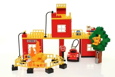 Lego DUPLO Town Set Fire Station vintage rare - Image 1 of 4