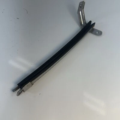 Nissan Sentra 2013-2017 guía regulador ventana lateral pasajero delantero derecho fabricante de equipos originales Foto 1 de 4