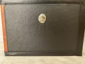 BLACK LEATHER 7 RING CHECKBOOK-CHESTNUT LEATHER TRIM GOLD & SILVER HORSE CONCHO - Picture 1 of 4