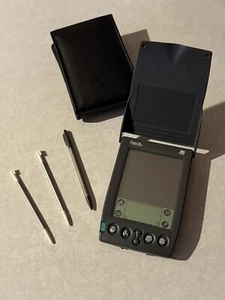 Palm IIIe PDA Organizer w/Built in Stylus and Case in Mint Condition + 2 Stylus - Zdjęcie 1 z 7