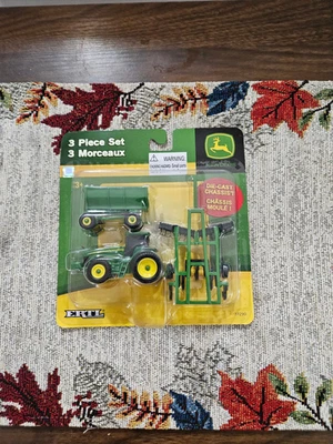 ERTL John Deere Juego de 3 Piezas Remolque Tractor Trail, ¡Nuevo en Paquete!! Foto 1 de 2