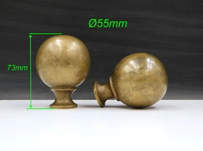 Ø55mm Lot 2 anciennes Boules en Bronze,Embout,Barre à Rideau,Escalier,Chenet,Lit - Photo 1/4