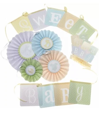 Набор для украшения душа ребенка Wilton унисекс пастельные гирлянды в горошек - Изображение 1 из 3