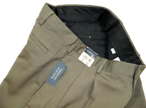Men's Dress Pants NEW Van Heusen Brown Pleated Cuffed Tag & measured Size 32x30 - Picture 1 of 5