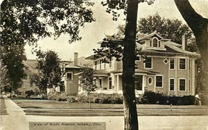 RESIDENTIAL STREET SCENE, GREELEY, COLORADO, VINTAGE POSTCARD - Picture 1 of 2