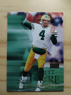 1999 Skybox Premium - Brett Favre #94 Green Bay Packers  - Image 1 of 4