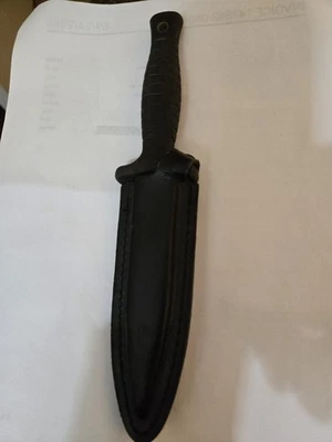 Cuchillo de bota Smith & Wesson Special Ops con funda y clip Foto 1 de 4