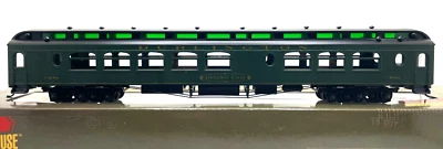 HO ROUNDHOUSE 85329 PULLMAN PALACE DINING CAR CHICAGO BURLINGTON & QUINCY CB&Q - Image 1 of 2