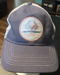 Realtree Outfitters Woman's Trucker Hat Snapback Gray/White/Pink SnapBack Hat - Picture 1 of 3