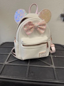 Disney Loungefly Minnie Mouse White Iridescent Sequin Backpack - Picture 1 of 9