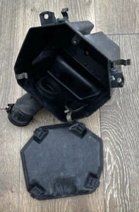 1993 Honda Fourtrax 300 4wd OEM Air Breather Box Housing w/ Lid 17210-HC5-970 - Picture 1 of 8