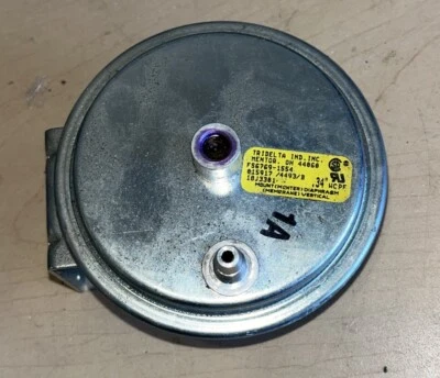 TRIDELTA FS6769-1554 Air Pressure Switch 18J3301 - Image 1 of 2