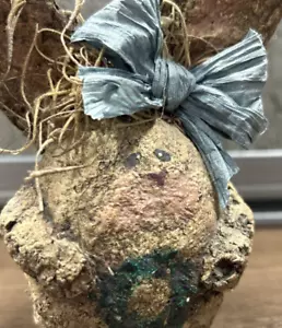 Scultura coniglietto pasquale vintage primitivo fatta a mano in cartapesta argilla - Foto 1 di 6