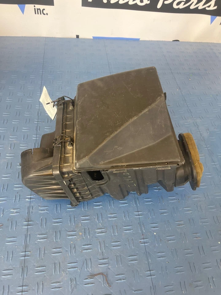 Purificador de aire 98 Chevy Venture Oe# 25180639 Foto 1 de 4