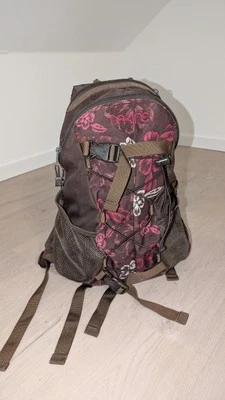 Dakine Rucksack Schwarz mit Rosa/Blumen Wanderrucksack/Schulrucksack - Bild 1 von 3