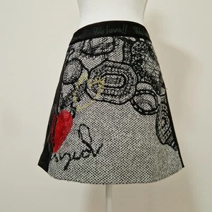 Minifalda DESIGUAL W28 EU38 Passion Línea A Bordada Tejida Corazón Amor 37F2758 - Imagen 1 de 11