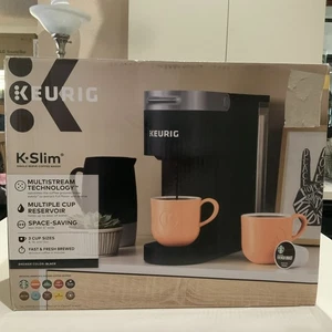 NUOVISSIMA Keurig K-Slim K900 macchina da caffè a cialde monoporzione K-Cup salvaspazio - Foto 1 di 3