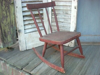 Silla mecedora infantil antigua primitiva Pennsylvania pintura roja sangre de buey  Foto 1 de 4
