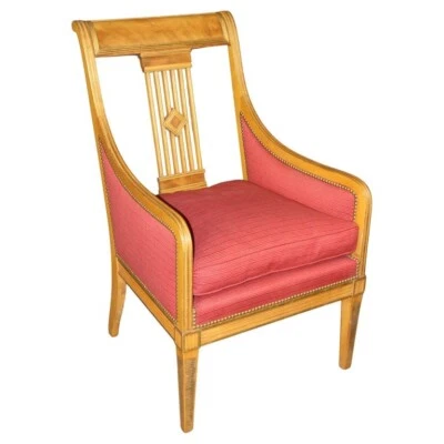 Fantástica silla Bergere de abedul dorado neoclásico ruso Foto 1 de 4