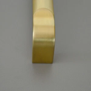 NEU Ladengriffe MODERN MATT GOLD Möbelgriffe Küchen Tür Baden Griffe Ladengriffe - Bild 1 von 4