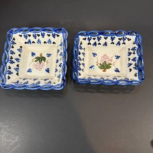 2 Vintage Chinoiserie Blue & White Porcelain Bowls Floral pattern - Picture 1 of 8