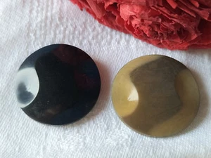Duo boutons anciens en corozo bicolore echantillon  pied 2,7 cm G4N - Picture 1 of 4