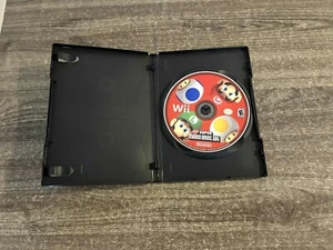 New Super Mario Bros. Wii (Wii, 2009) DISK ONLY! Tested & Working! - Picture 1 of 4