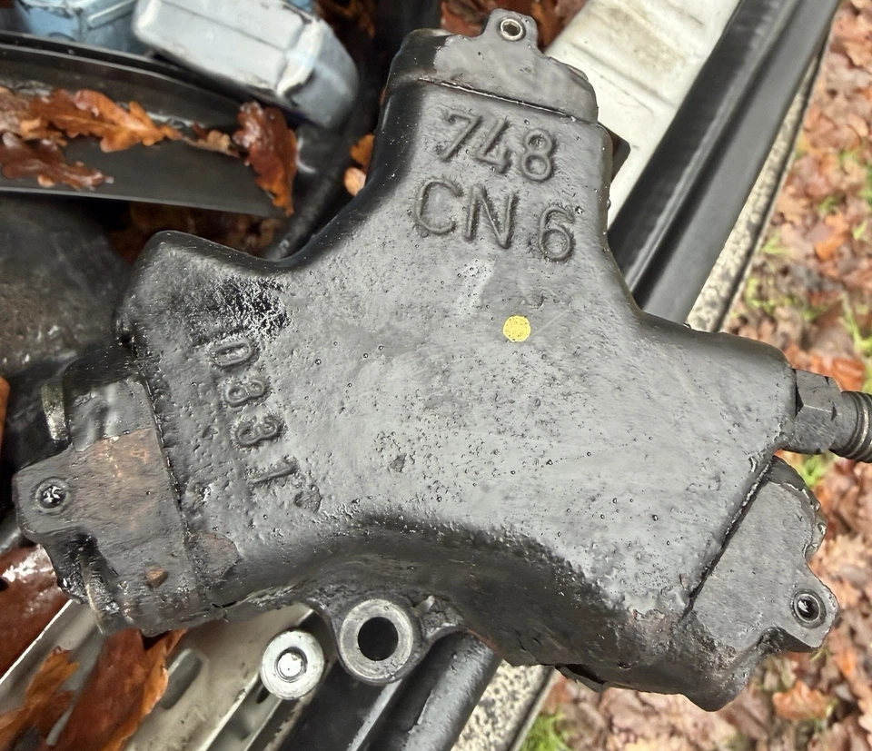 pompe à injection (hp) MERCEDES Clk 270 W209 c209 C W203  W163 W210 A6120700001 - Photo 1/3