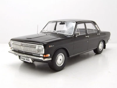 GAZ Wolga Volga M24 1967 schwarz graues Interieur Modellauto 1:18 MCG - Bild 1 von 4