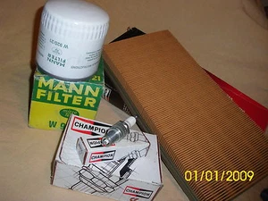 4x spark plugs air filter oil filter Volvo P 240 242 244 245 2.0 2.1 B19E B21A B21E - Picture 1 of 1