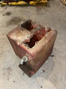 1957 Farmall 400 450 Tractor Hydraulic Oil Reservoir - Picture 1 of 7