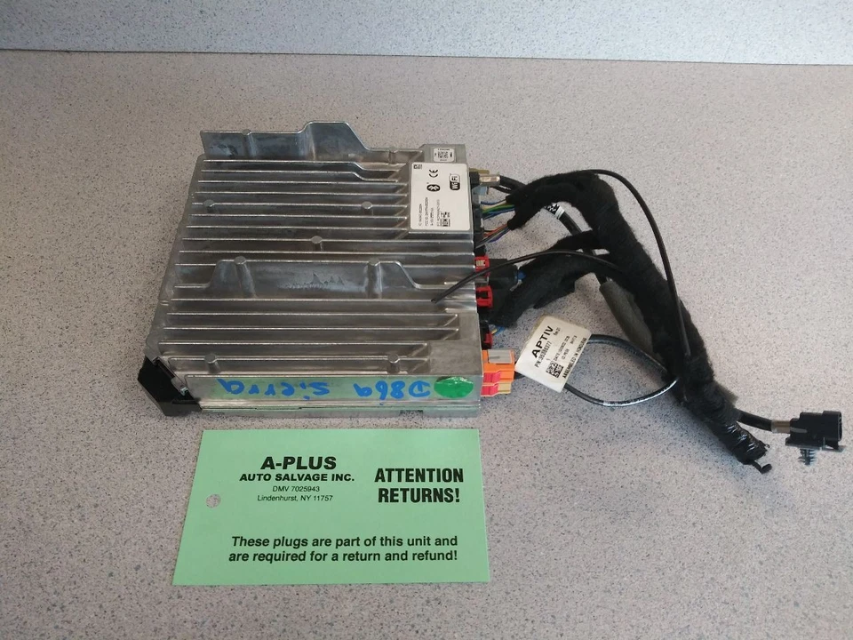 2022 GMC Sierra1500 OEM Radio Receiver Module ID 87830780 Fits 22-23 — 第 1/4 张图片